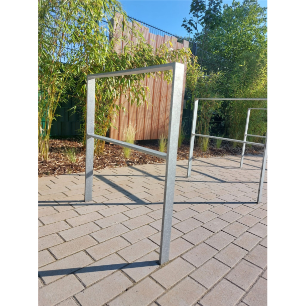 Lean-on hoop of flat bar steel | 50 x 12 mm | with cross bar | total width: 1000 mm | hot-dip galvanized